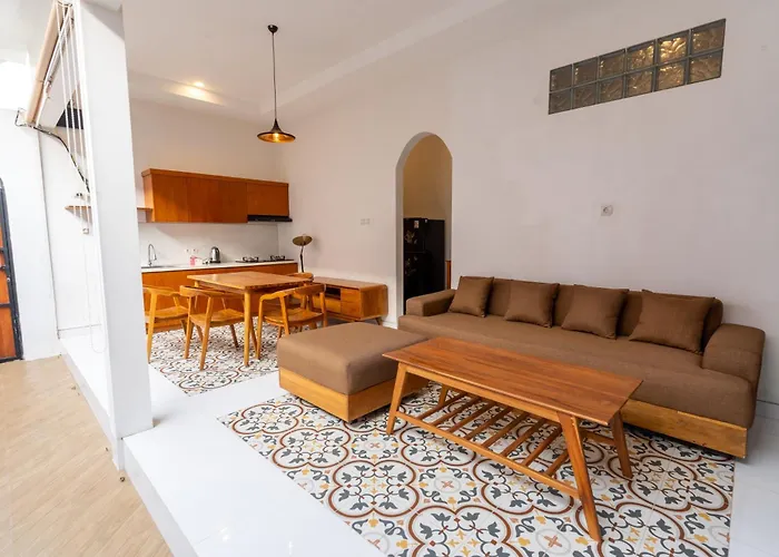Maharani & Guest house 4*