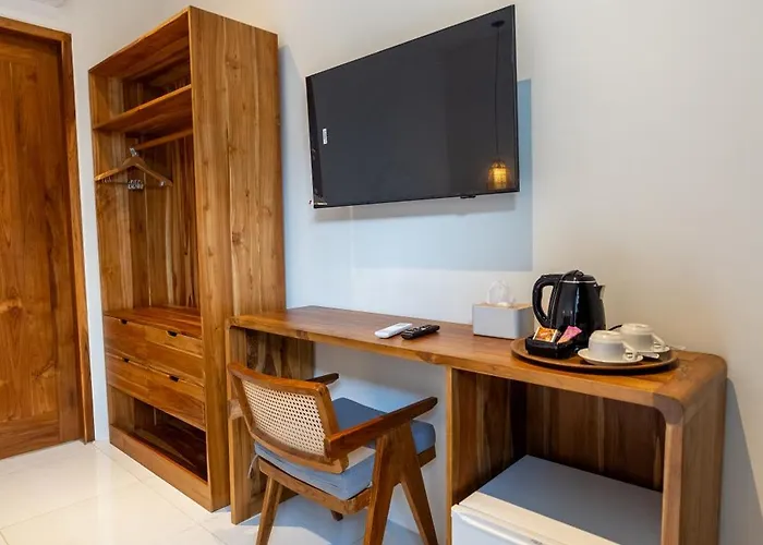 Maharani & 4* Uluwatu (Bali)